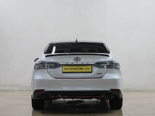 2020 Toyota Camry VIII (XV70), белый, 3149000 рублей, вид 5