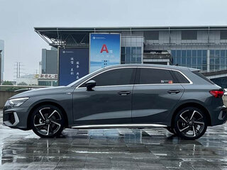 2021 Audi A3 Sportback 35 TFSI IV (8Y), серый, 1625000 рублей, вид 3