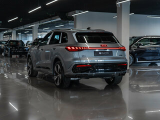2026 Audi Q5 L III (GU), серый, 7100000 рублей, вид 5