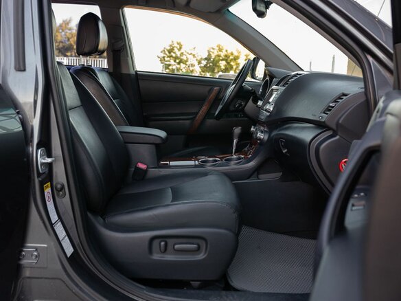 2011 Toyota Highlander II (XU40) Рестайлинг, серый - вид 20