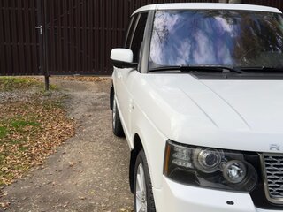 2012 Land Rover Range Rover III Рестайлинг 2, белый, 2450000 рублей, вид 2