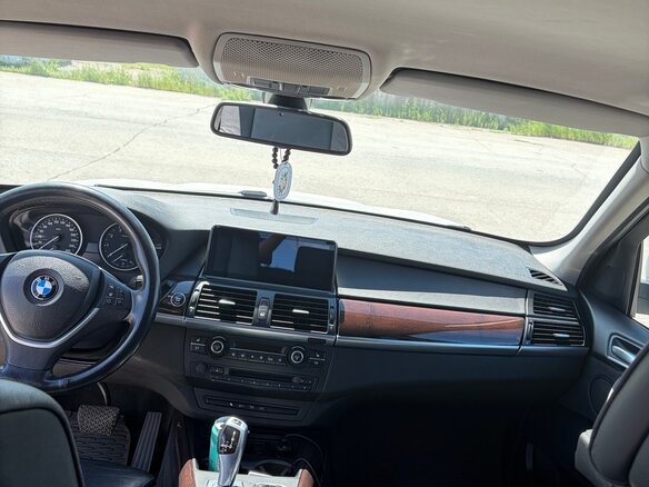 2013 BMW X5 35i II (E70) Рестайлинг, белый, 1940000 рублей - вид 8