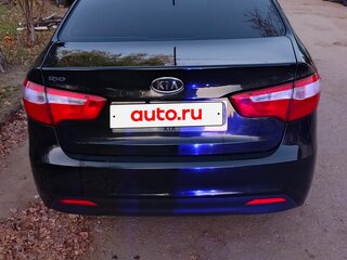 2012 Kia Rio 5-speed III, чёрный, 670000 рублей, вид 4