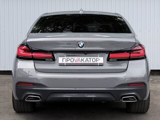 2021 BMW 5 серии 530d xDrive VII (G30/G31/G38) Рестайлинг, серый, 6997000 рублей, вид 5
