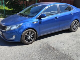 2014 Kia Rio 4-speed III, синий, 1160000 рублей, вид 5