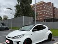 2020 Toyota Yaris IV, белый, 4100000 рублей