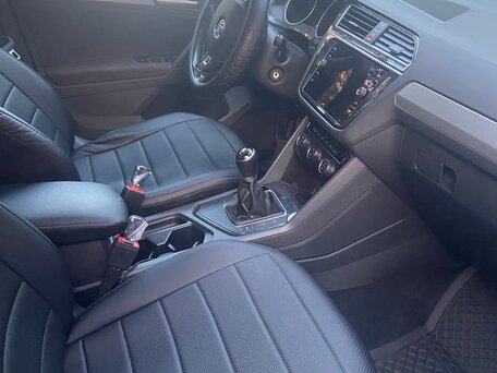 2020 Volkswagen Tiguan II, чёрный, 2090000 рублей, вид 5
