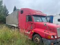 1998 Freightliner Century Class, красный, 1050000 рублей - вид 2