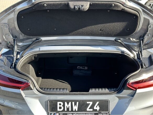 2026 BMW Z4 20i III (G29) Рестайлинг, серебристый, 7880000 рублей - вид 10