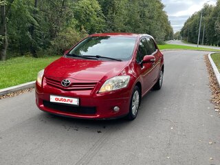 2011 Toyota Auris I Рестайлинг, красный, 1025000 рублей, вид 3