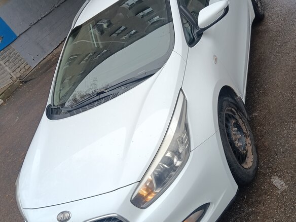 2013 Kia Ceed II, белый, 750000 рублей - вид 5