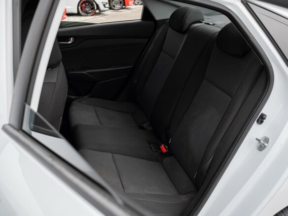 2019 Hyundai Solaris II, белый, 1415000 рублей - вид 8