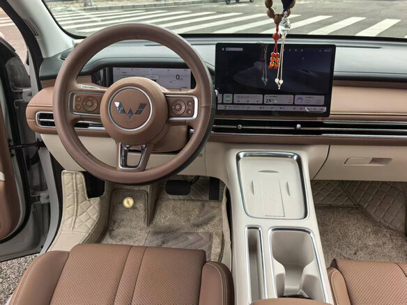 2025 Wuling Binguo S 325, бежевый, 1400000 рублей - вид 4
