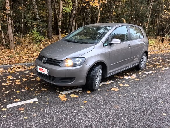 2010 Volkswagen Golf Plus II, серый, 800000 рублей - вид 1