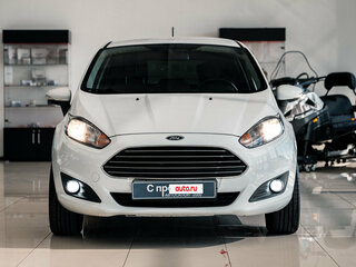 2018 Ford Fiesta Mk6 Рестайлинг, белый, 960000 рублей, вид 3