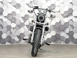 2011 Harley-Davidson Sportster 1200, чёрный, 697000 рублей, вид 5