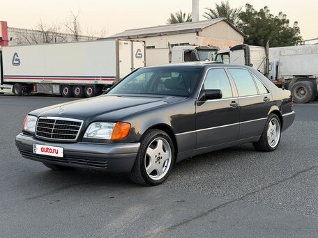 1993 Mercedes-Benz S-Класс 500 III (W140), чёрный, 3300000 рублей, вид 1