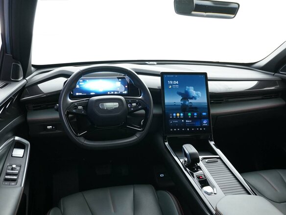 2024 Geely Boyue Cool, серый, 2099077 рублей - вид 5