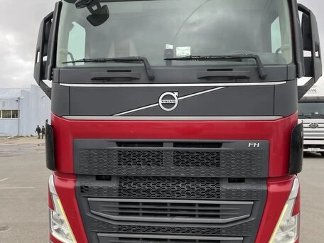 2021 Volvo FH, красный, 11000000 рублей, вид 4