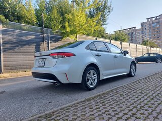 2021 Toyota Levin XII (E210), белый, 1790000 рублей, вид 4