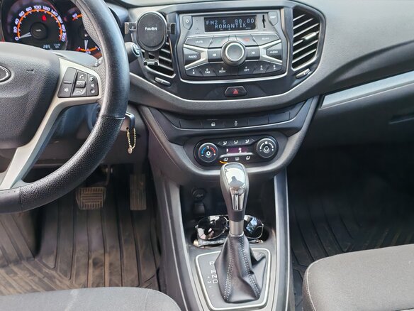 2021 Lada (ВАЗ) Vesta SW I, коричневый, 1400000 рублей - вид 10