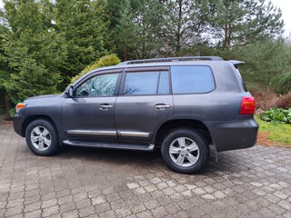 2013 Toyota Land Cruiser 200 Series Рестайлинг 1, серый, 3600000 рублей, вид 5