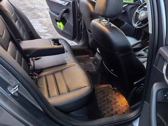 2019 Skoda Octavia III (A7) Рестайлинг, серый - вид 23