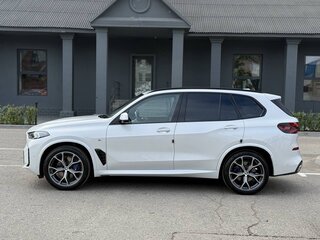 2025 BMW X5 40i IV (G05/G18) Рестайлинг, белый, 12475000 рублей, вид 3