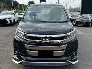 2021 Toyota Noah III (R80) Рестайлинг, чёрный, 2193000 рублей, вид 2