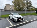 2020 Toyota Yaris IV, белый, 4100000 рублей - вид 2