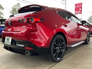 2022 Mazda 3 IV (BP), красный, 1350001 рублей, вид 5