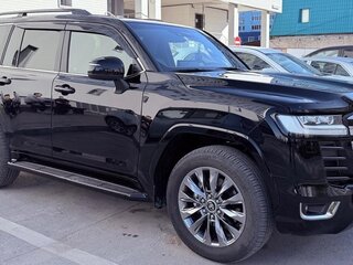 2024 Toyota Land Cruiser 300 Series, чёрный, 14150000 рублей, вид 3