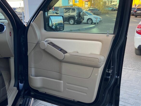 2008 Ford Explorer IV, чёрный, 1450000 рублей - вид 11