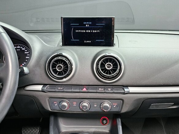 2015 Audi A3 III (8V), белый, 1350002 рублей - вид 11