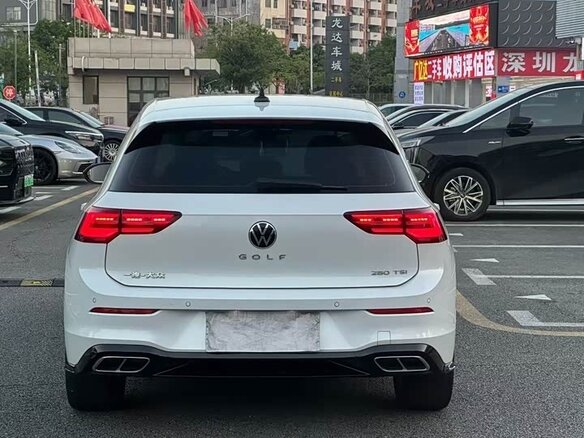 2022 Volkswagen Golf VIII, белый - вид 12