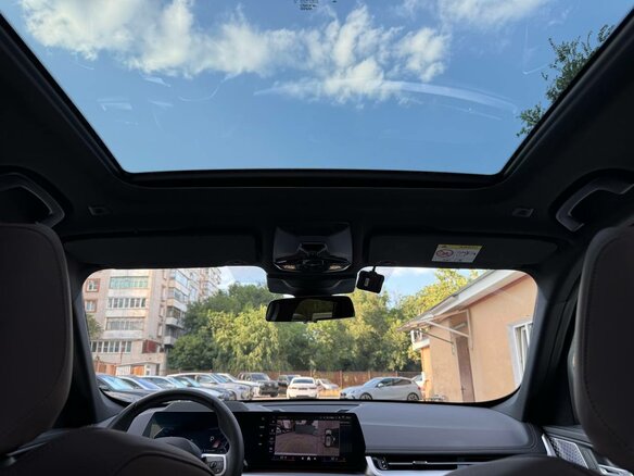 2025 BMW X1 20i xDrive III (U11/U12), белый, 5760000 рублей - вид 32