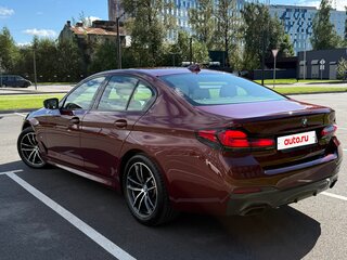 2021 BMW 5 серии Long 530Li xDrive VII (G30/G31/G38) Рестайлинг, красный, 5700000 рублей, вид 5