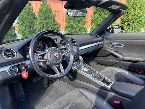2019 Porsche Boxster T IV 718 (982), чёрный, 4790000 рублей - вид 16