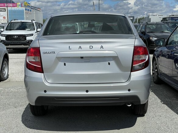 2026 Lada (ВАЗ) Granta I Рестайлинг, серебристый, 1200000 рублей - вид 6
