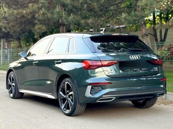 2023 Audi A3 Sportback 35 TFSI IV (8Y), зелёный, 2163000 рублей - вид 4