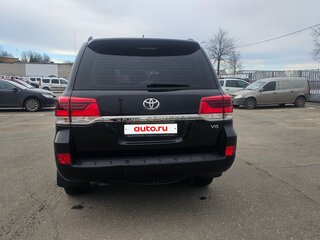 2016 Toyota Land Cruiser 200 Series Рестайлинг 2, чёрный, 4350000 рублей, вид 3