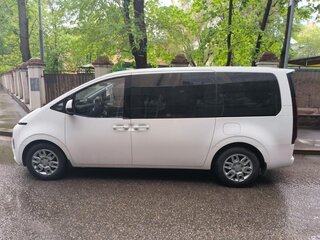 2021 Hyundai Staria I, белый, 4200000 рублей, вид 4