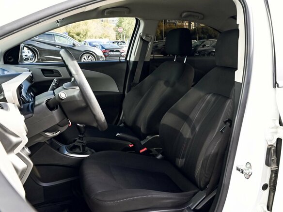 2015 Chevrolet Aveo II, белый, 789000 рублей - вид 14