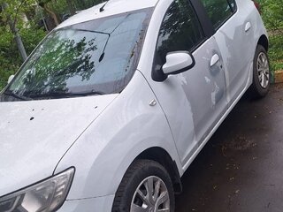 2020 Renault Sandero II Рестайлинг, белый, 605000 рублей, вид 4