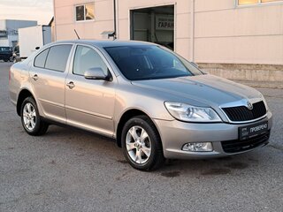 2011 Skoda Octavia II (A5) Рестайлинг, серый, 600000 рублей, вид 3