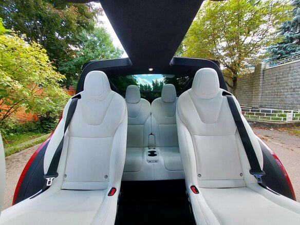 2021 Tesla Model X Long Range I Рестайлинг, красный, 7900000 рублей - вид 10