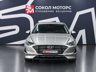 2020 Hyundai Sonata VIII (DN8), серебристый, 2079900 рублей, вид 4