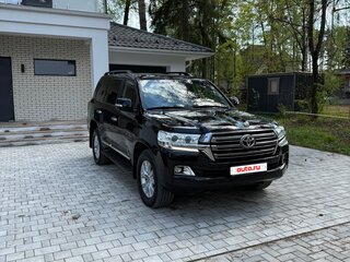 2015 Toyota Land Cruiser 200 Series Рестайлинг 2, чёрный, 6290000 рублей, вид 1