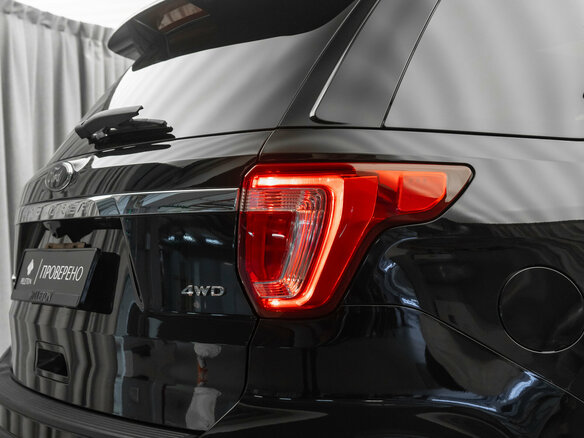 2018 Ford Explorer V Рестайлинг, чёрный - вид 32