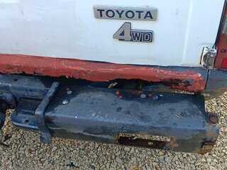 1989 Toyota Land Cruiser 60 Series, белый, 500000 рублей, вид 3